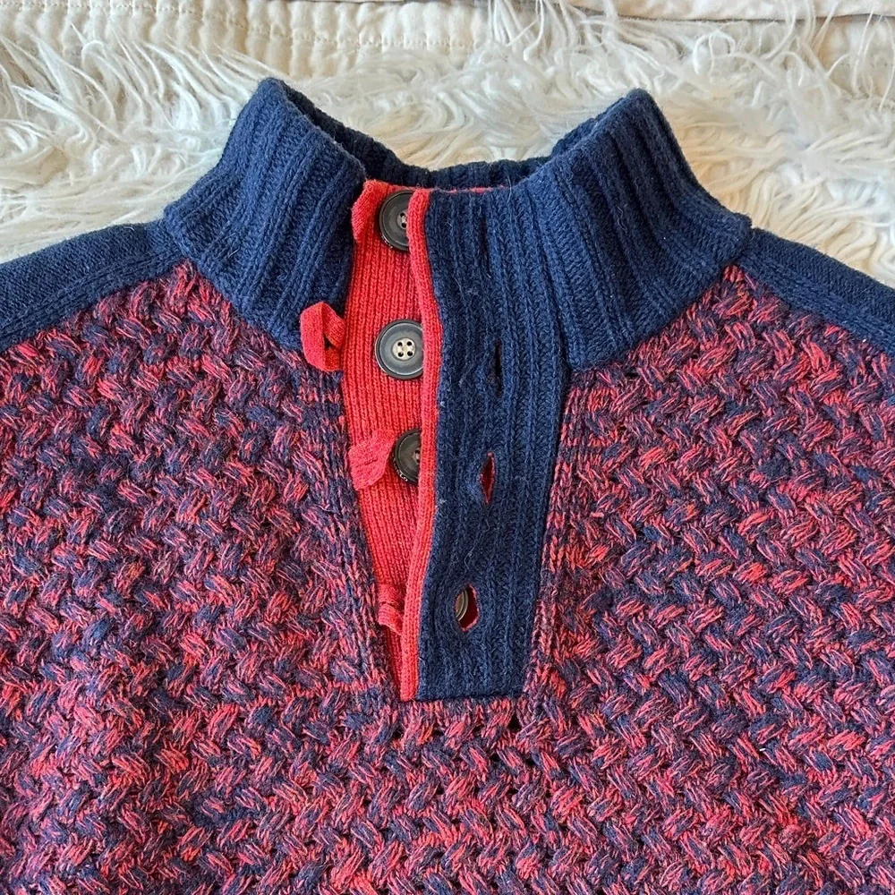 Men's Red, Navy Blue Sweater, Buttons,  Collar High quality Beautiful knit Small